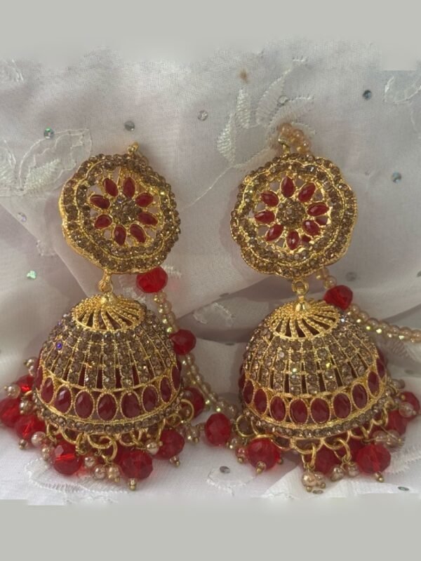 Chandelier golden and maroon earrings