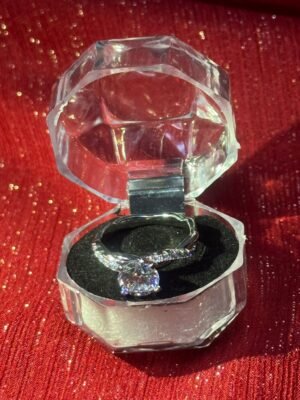 Pakistani Round-Cut Silver Elegance Ring